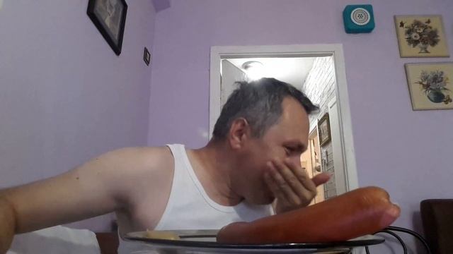 МУКБАНГ. КУШАЮ СОСИСКИ И ПЬЮ ЧАЙ смотреть онлайн