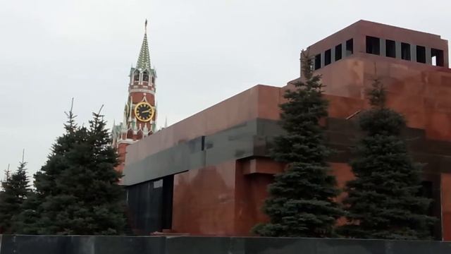 Moskva Kızıl meydan смотреть онлайн