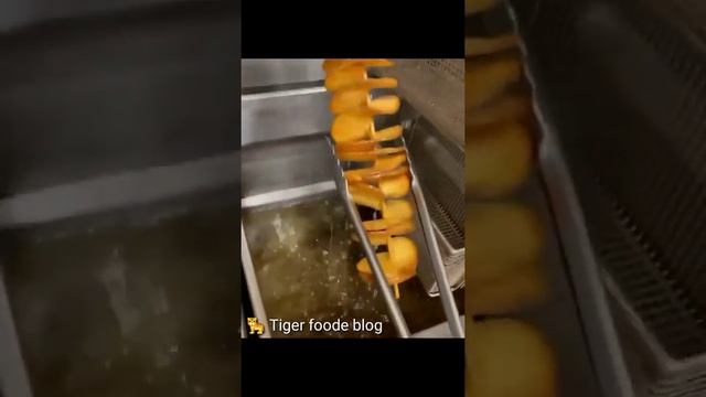 Tornado potato🥔| Spiral Fried Spiring chips/#SHORT смотреть онлайн