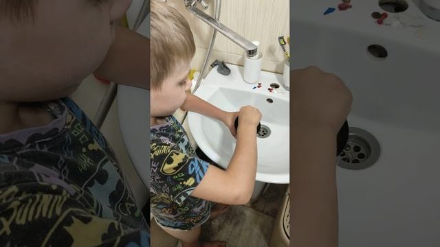 Рома проводит эксперименты смотреть онлайн