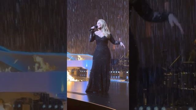 “Set Fire to the Rain” Adele | Live at Caesar’s Palace March 10, 2023 смотреть онлайн