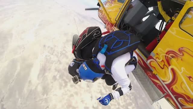 Skydive In Namibia: небольшое инста видео