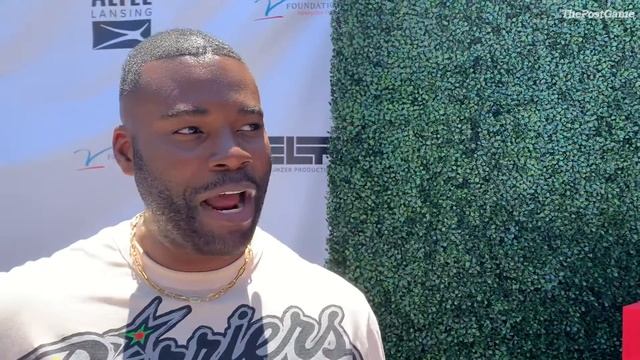 Snowfall Star Amin Joseph Rocks Nike Air Griffey Max 1 Jackie Robinson '42' Shoes смотреть онлайн