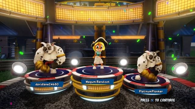Beach Coco and Dalmatian Crunch Bandicoot Winning Podium. (Crash Nitro Fueled) смотреть онлайн