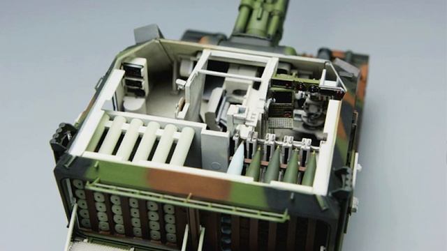 AMX-30 AuF1 SPG Tank