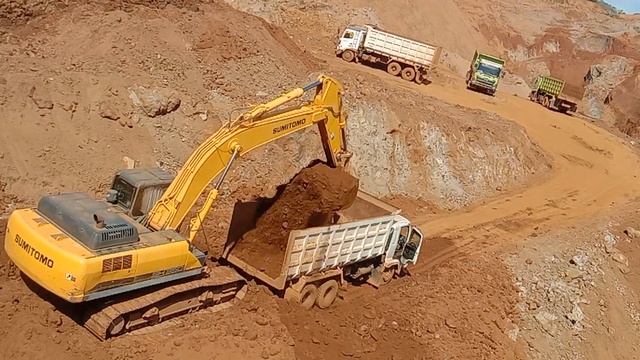 Beko Excavator BESAR SUMITOMO SH 350 muat ORE NIKEL ke mobil truk tambang смотреть онлайн