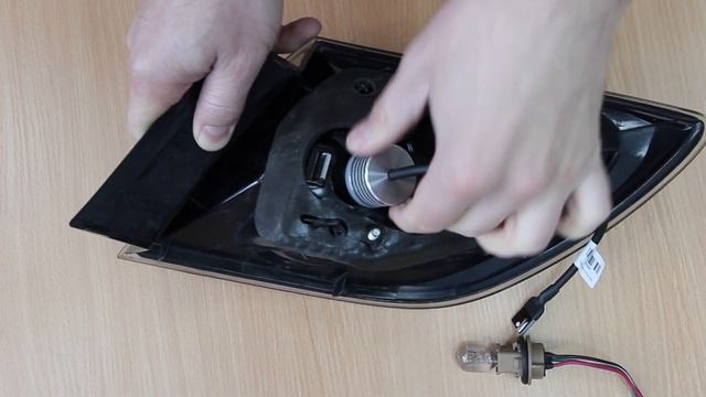 Установка светодиодной лампы в задний ход смотреть онлайн