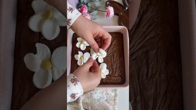 DIY Daisy Brownies 🌼 смотреть онлайн
