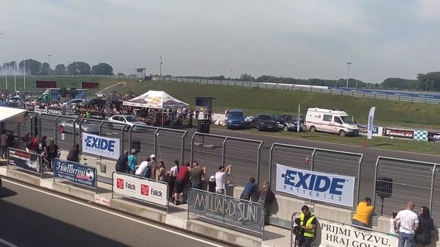 Seat Leon TS vs Nissan 350z смотреть онлайн