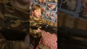 Распаковка игрушечной снайперской винтовки м40 с OZON, стреляет пульками -шариками