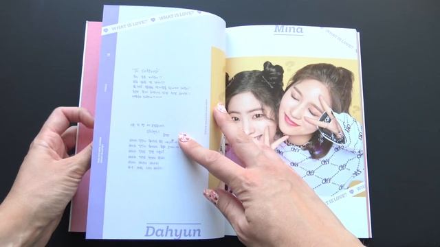 Unboxing TWICE 트와이스 5th Korean Mini Album WHAT IS LOVE? (Type A Edition) смотреть онлайн