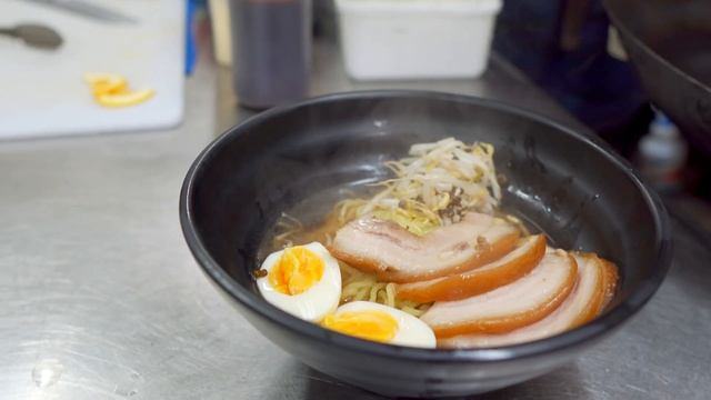 Shoyu Ramen - Black Pearl Cafe Palmerston North New Zealand смотреть онлайн