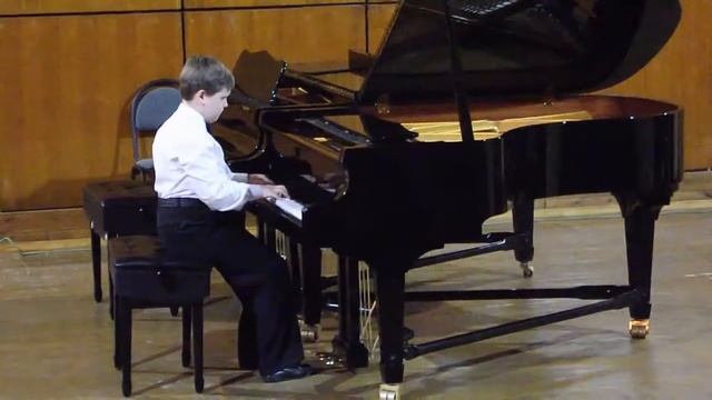 Кирик Глеб, И. С. Бах. Маленькая прелюдия, С. Майкапар. Тарантелла. смотреть онлайн