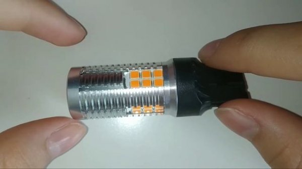 Светодиодная автомобильная лампа с обманкой NeTuning WY21W-30s30 в поворотники 7440 резистор внутри