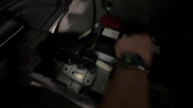 Where is the battery on the Venza? Where do I put the cargo cover? смотреть онлайн