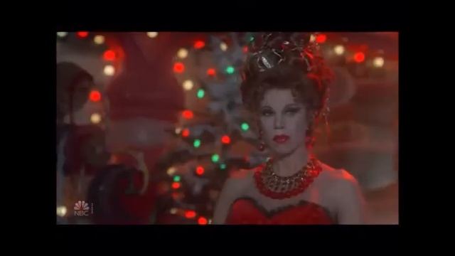 The Grinch gets sweater, judges pudding, fruitcake & fudge and wins sack race смотреть онлайн