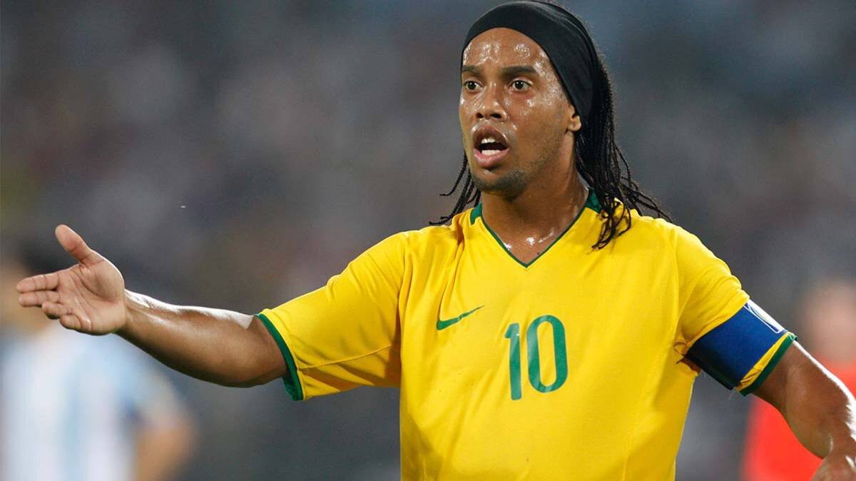 ДО СИХ ПОР НЕТ НИКОГО КРУЧЕ РОНАЛДИНЬО! смотреть онлайн