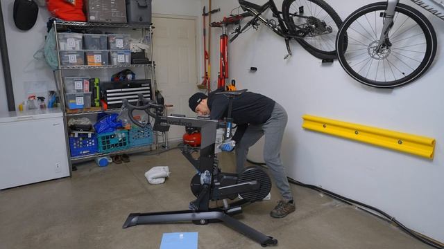 How to Maintain Your Wahoo Kickr Bike and Other Bikes (Stages SB20, Tacx Neo Bike & Wattbike Atom) смотреть онлайн