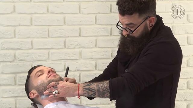 SHORT BEARD IT смотреть онлайн