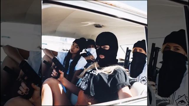 The Notorious B.I.G ft. Hope - Mama I'm A Criminal (BiBiChI Remix) смотреть онлайн