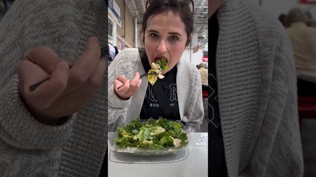 Costco Grilled Chicken Caesar Salad | First Impression #food #foodie #costco #shortvideo смотреть онлайн