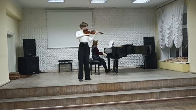 П. И. Чайковский. "Осенняя песня" (исполняет уч. 8 кл. Овчаренко Ольга) смотреть онлайн