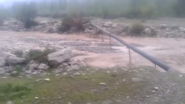 В Лейлекском районе селевые потоки затопили внутренние дороги смотреть онлайн