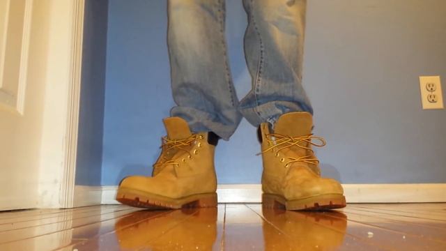 Timberland 6 Inch Premium Boot On Feet смотреть онлайн