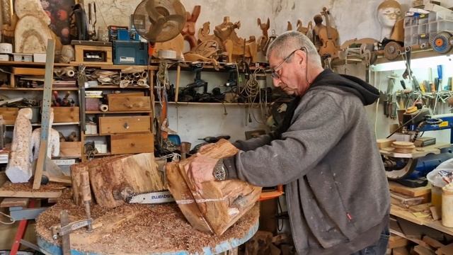 Заготовка древесины. #woodcarvers #homedecor #wood #арт #искусство #резьбаподереву #интересно #арт смотреть онлайн