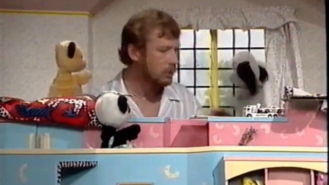 Children's Favourites Volume 2 TV 8011 1988 UK VHS смотреть онлайн