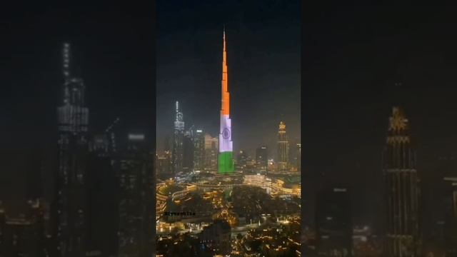 Indian flag on burj khalifa #indiaontop #indian #india#burjkhalifa #wow смотреть онлайн
