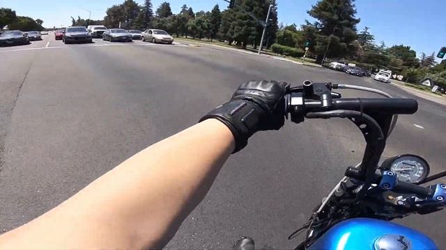 Honda Shadow Bobber pov | Riding in 100° смотреть онлайн