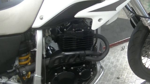 41607 XR400モタード смотреть онлайн
