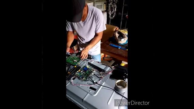 (NO PICTURE HISENSE LED TV 32")ok power,backlight not working.. смотреть онлайн