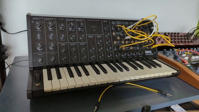 Korg MS-20 mini - Rocking chair groove смотреть онлайн
