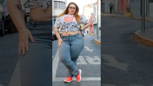 Gaby Araujo | Chilean Bbw Curvy Plus-sized Model | Gorgeous Fashion Model | Influencer | Biography