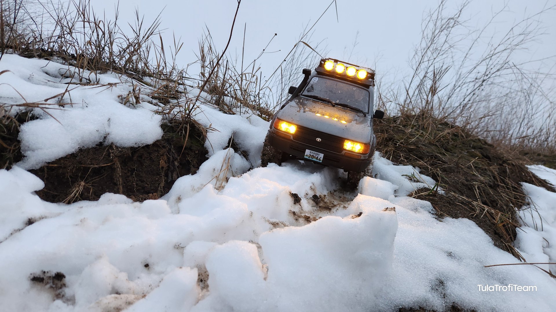 Первое мнение о FMS FCX10 LC80 TOYOTA смотреть онлайн