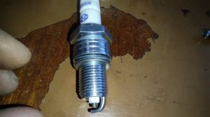 Какие можно купить свечи зажигания для нивы 21214 инжектор 1,7л. Обзор чешских свечей зажигания.