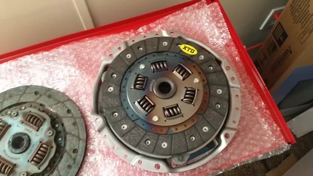 What's the difference between racing clutches смотреть онлайн