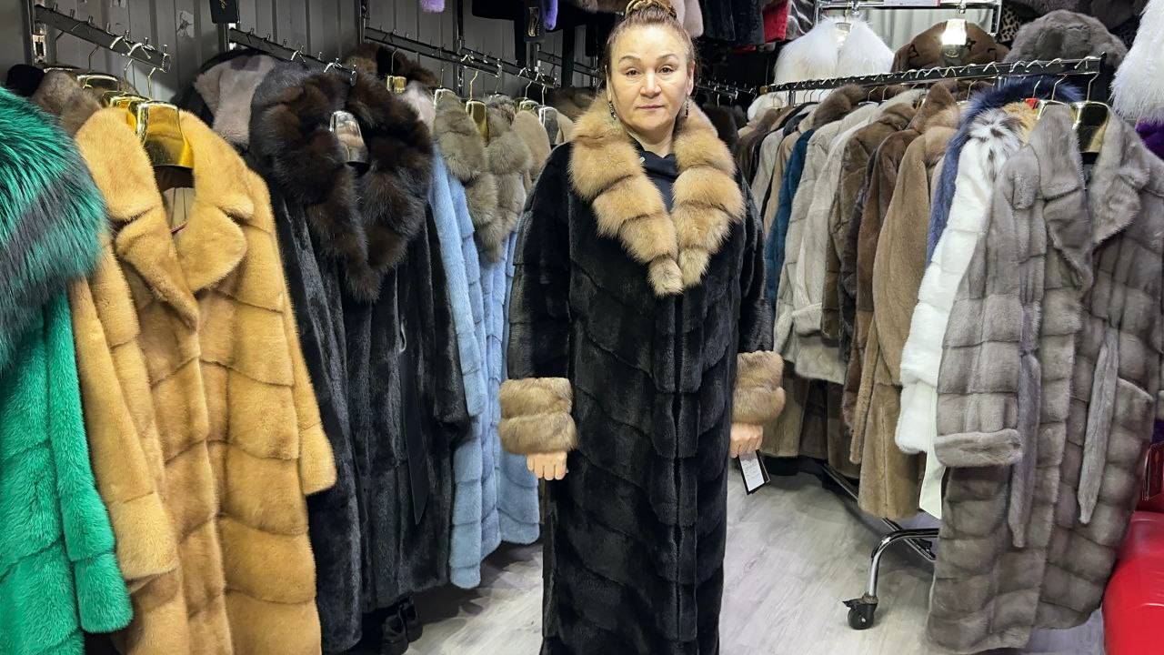 Шубы у Марины. Новые модели норковых шуб.mp4 смотреть онлайн