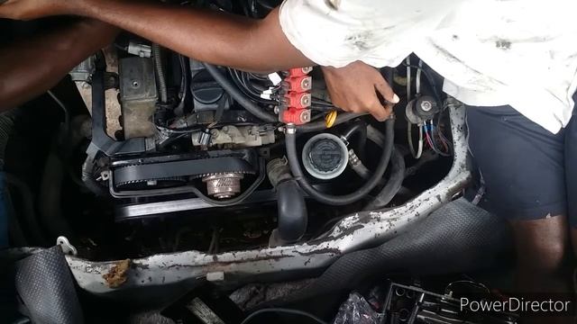 Changing the Sparks plug out of a 1JZ-GE engine 🚘👀 смотреть онлайн