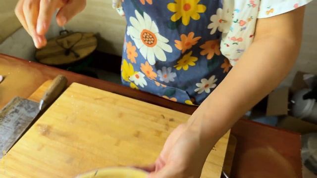 酥肉丸子豆腐这样炸才香，外酥里软，好吃到停不了 смотреть онлайн