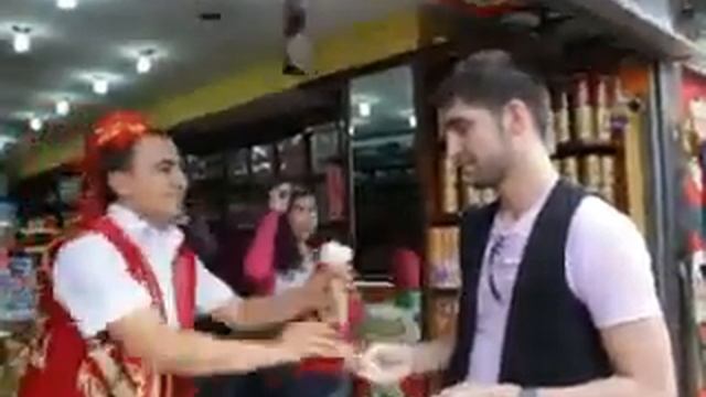 Самый лучший продавец мороженого смотреть онлайн