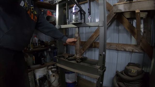 Honda Rancher Axle Bearing Replacement смотреть онлайн