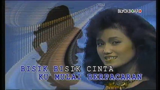 Evie Tamala - Hari-Hari Cinta (Official Music Video)