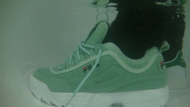 Brand new ADIDAS STAN SMITH and FILA DISRUPTOR getting very wet - 24 смотреть онлайн
