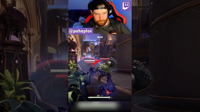 That's how you need to fight against a meleeDD on a heal смотреть онлайн