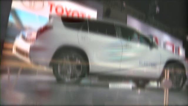 Toyota Spotlight: What's new in the car business! смотреть онлайн