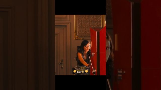 Телефон говорит что делать, чтобы выиграть #моментизфильма #фильмы смотреть онлайн