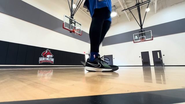 Nike GT Cut Academy - Back to Basics - In Depth Performance Review смотреть онлайн